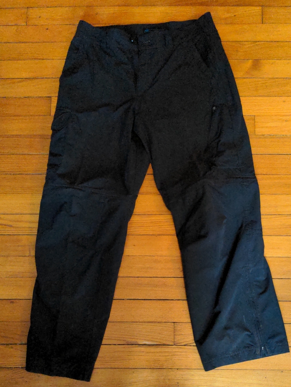 EMS, Men's Black Zip-Off Cargo Pants with Utility Pockets, 32